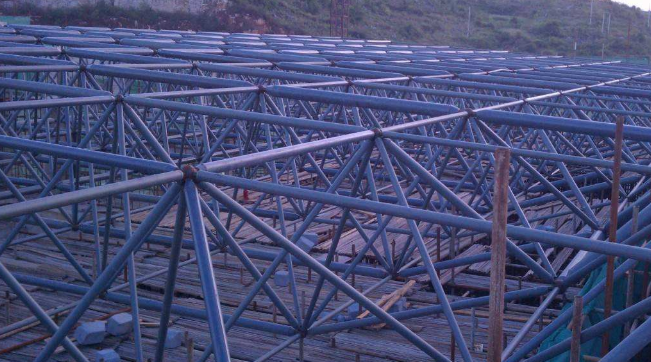陕西概述网架加工中对钢材的质量的过细恳求